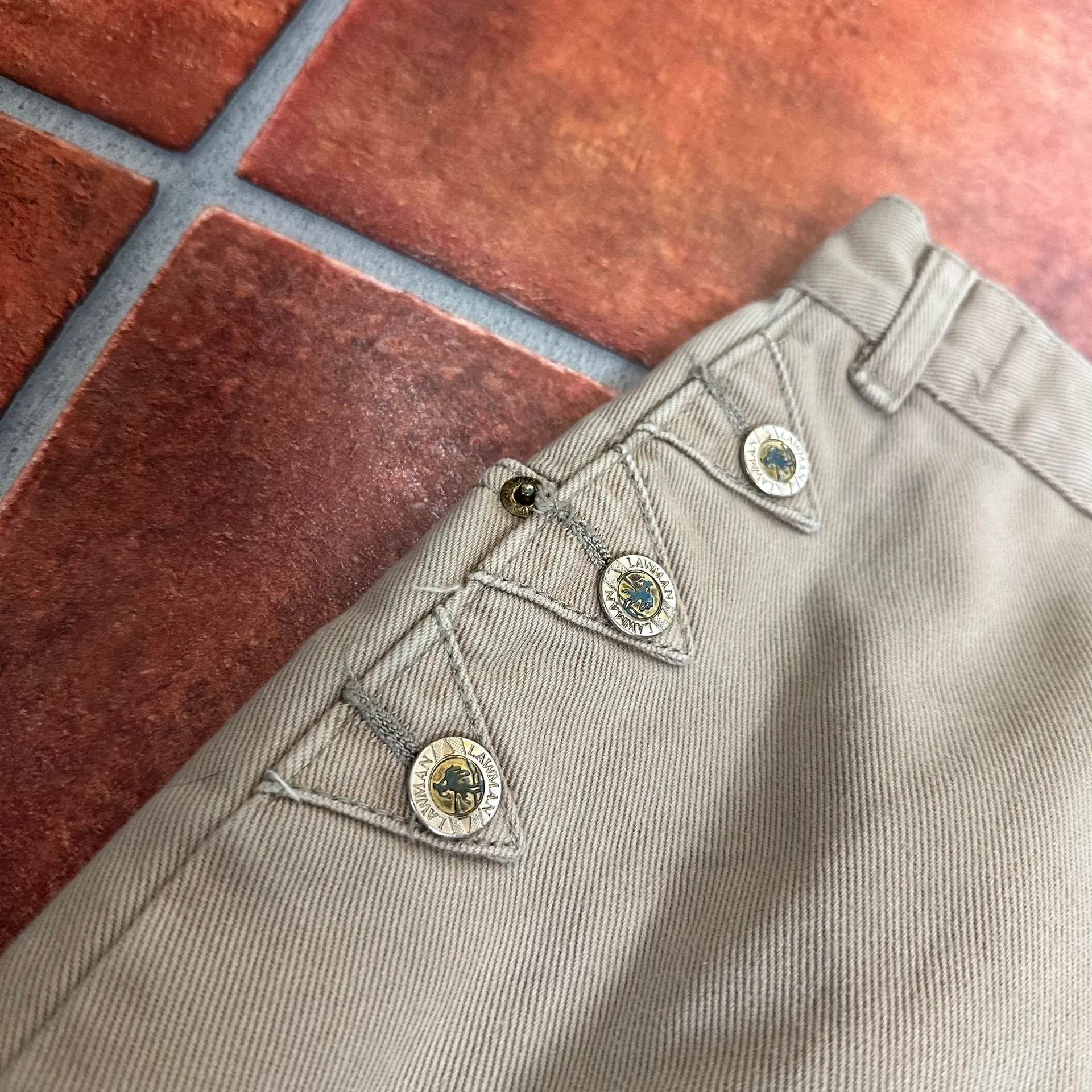 Vintage Lawman Beige Western - Image 10