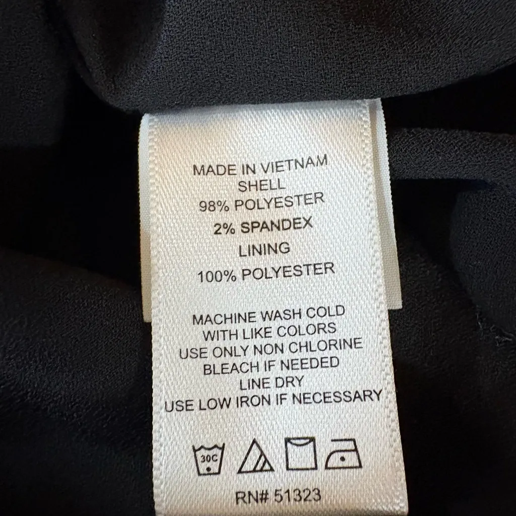 CeCe black shift dress with a pink and purple floral design women’s XS - Image 6