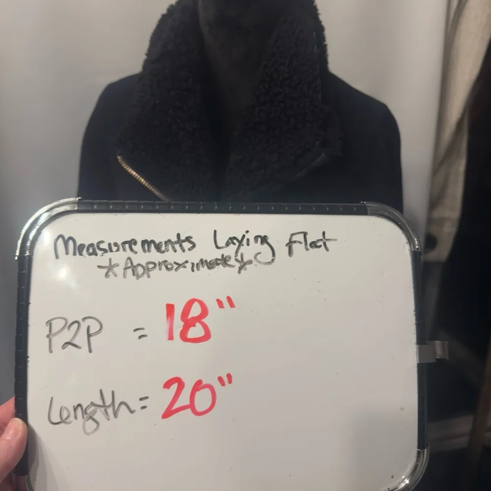 Vince Black wool Lamb Shearling Cashmere Moto Jacket. Size Large - Image 4