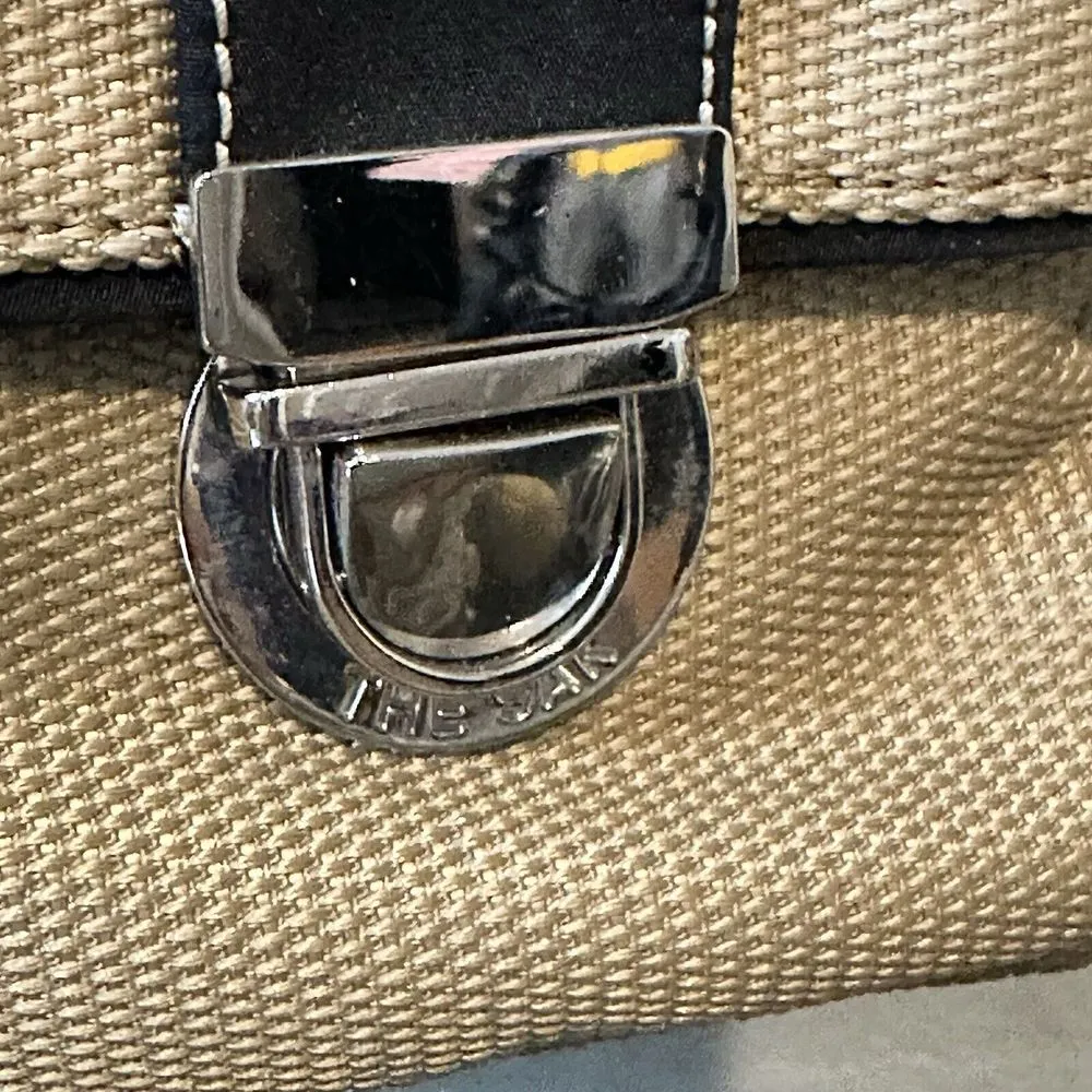 The Sak Messenger Bag Beige Khaki Purse Multiple Pockets Great Condition - Image 5