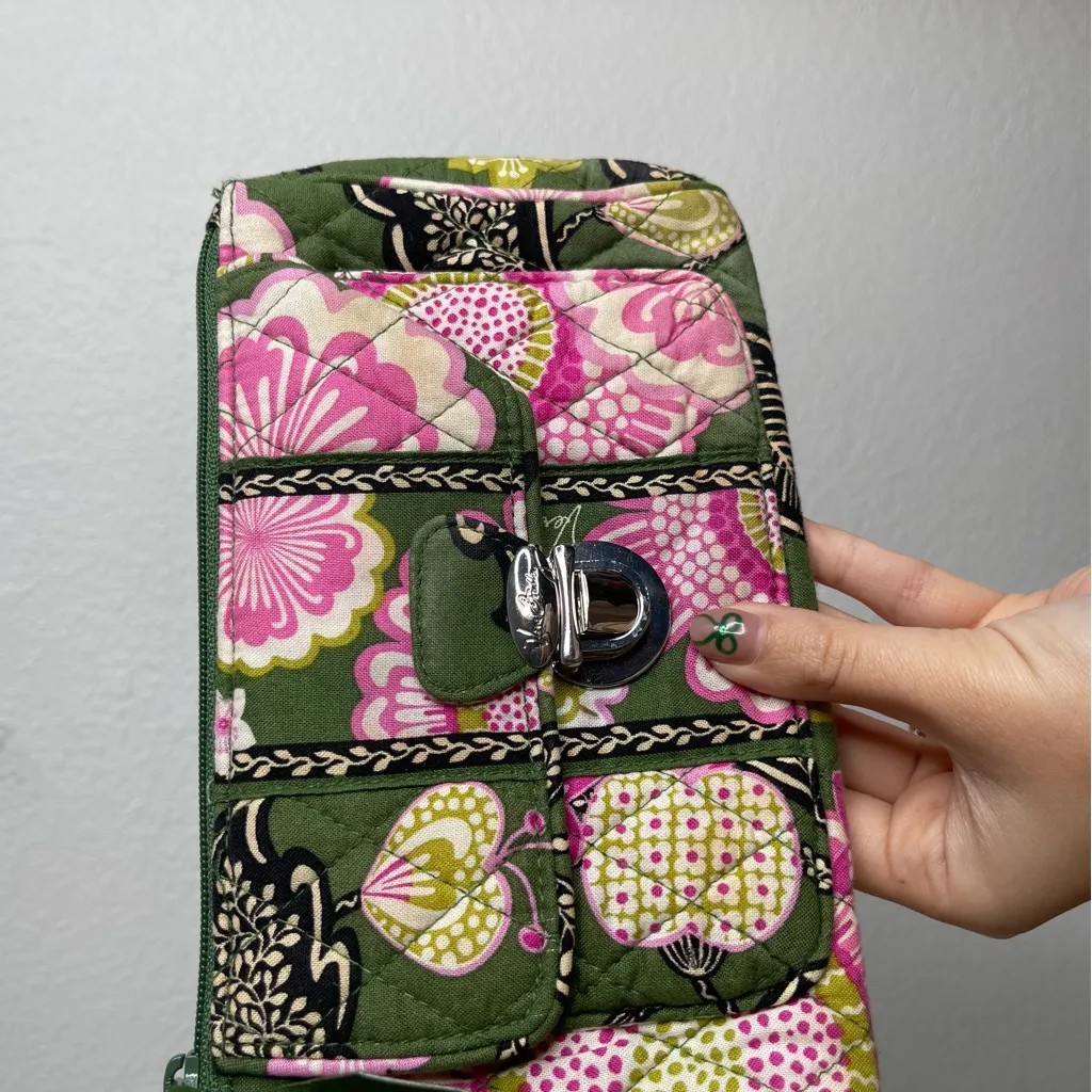 Vera Bradley  Green Floral Wristlet - Image 2