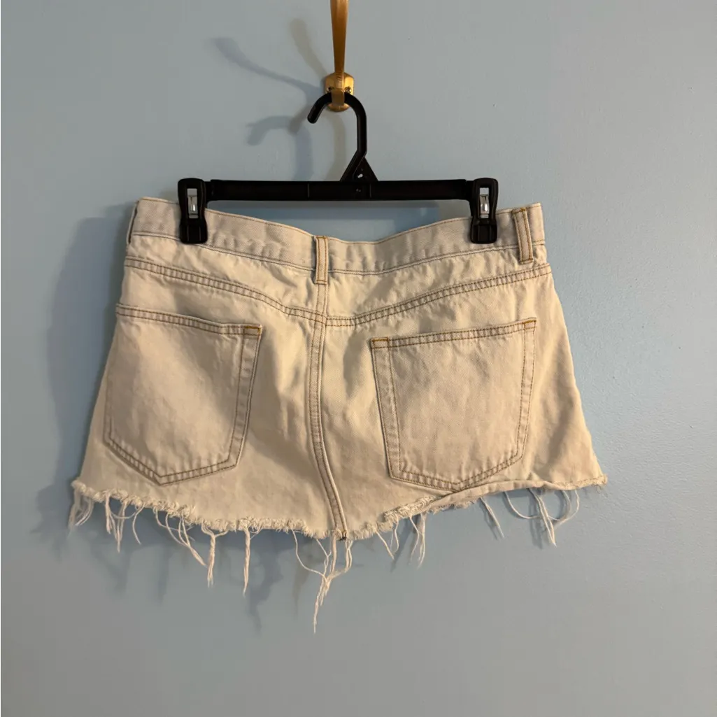 micro mini light wash denim skirt measurements added size 29 Size M - Image 5