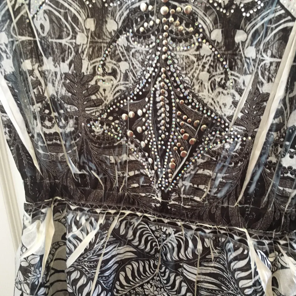 FINAL MARKDOWN Ladies bully top small - Image 2