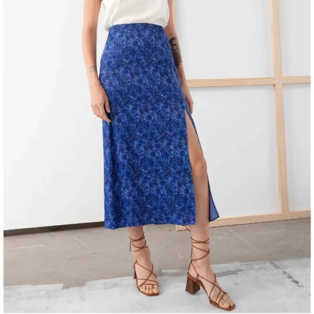 & OTHER STORIES Paris Atelier Blue Leopard Print Midi Skirt - Image 2