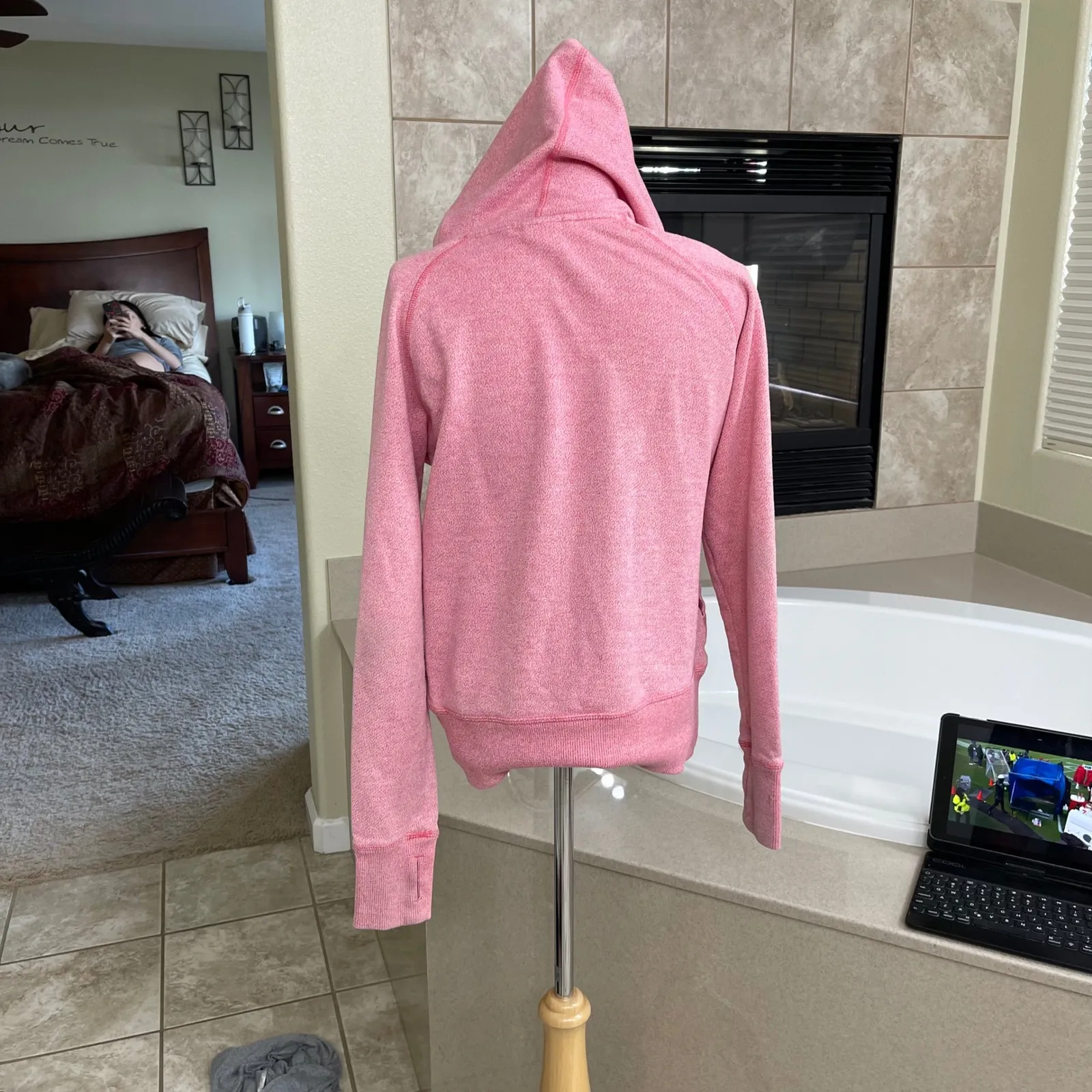 Patagonia pink  Heathered Full Zip Hoodie Jacket Thumbholes Women size S Workout - Image 2