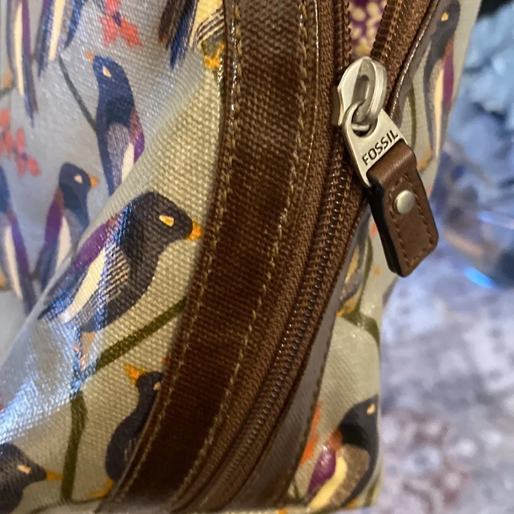 Fossil  Key-per Bird Print dome satchel - Image 9