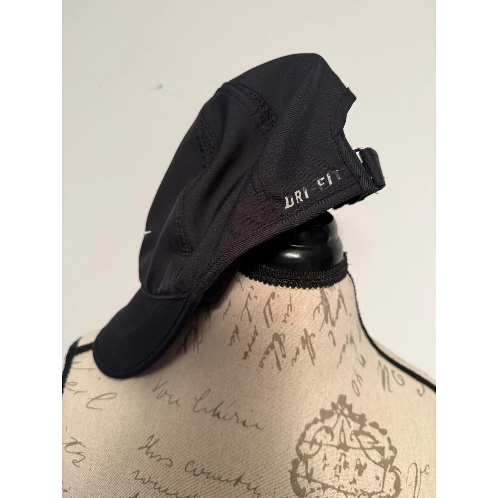 Nike Featherlight Dri Fit Black Running Cap Hat Women - Image 3