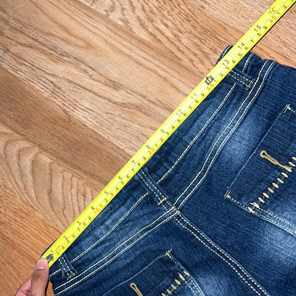 Eighty Eight Mini Jeans Shorts NWOT - Image 5