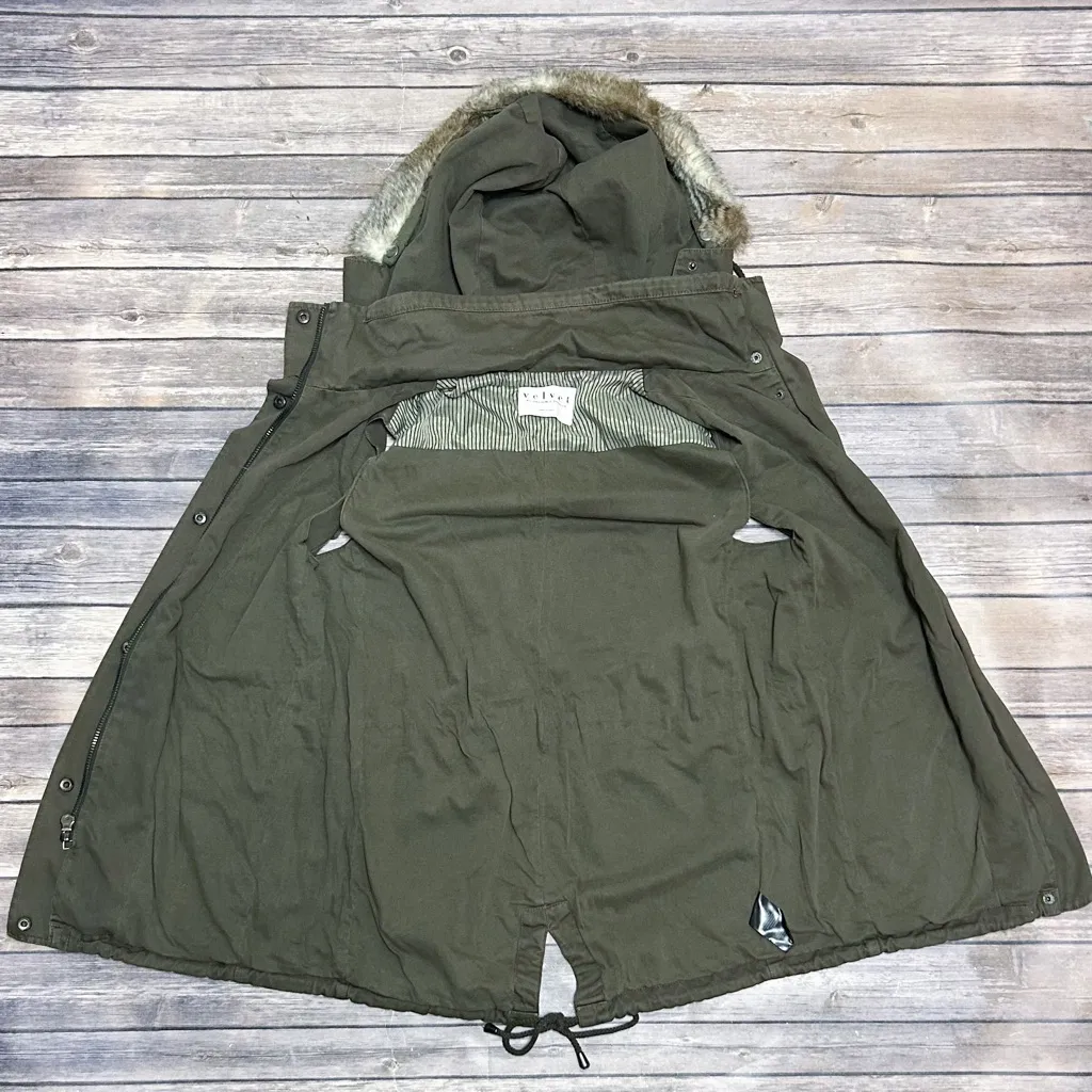 Velvet Graham Spencer Odesa Army Green Faux Fur Removable Hood Vest NWT Medium - Image 10