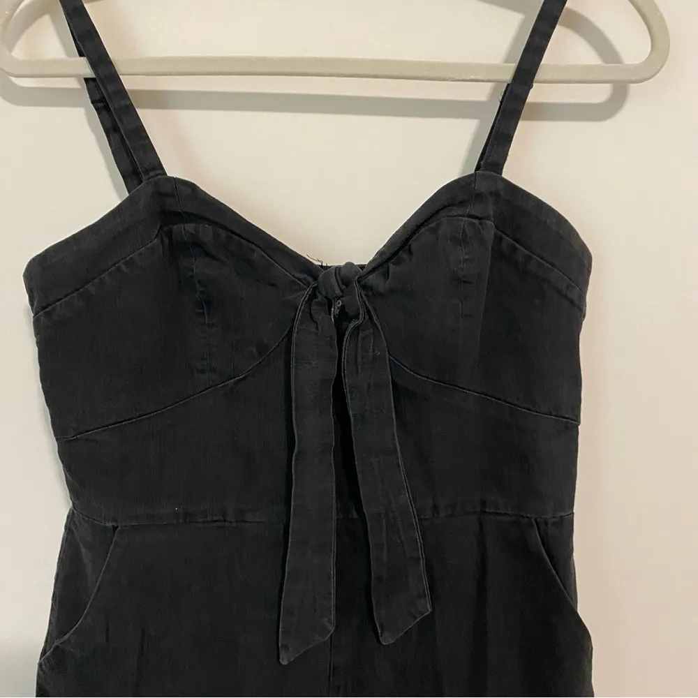 Sadie & Sage Black Bow Front Jumpsuit size Medium - Image 2