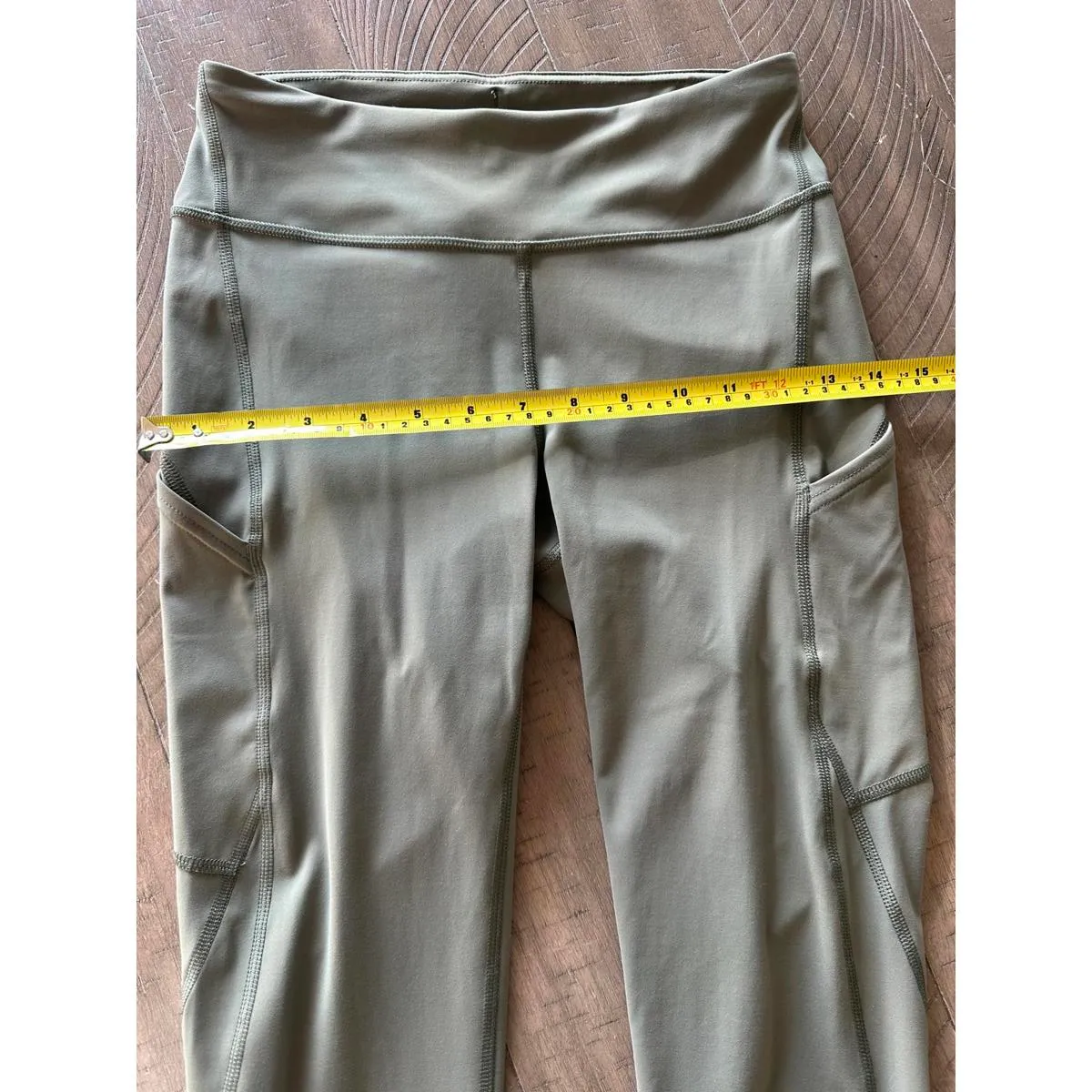 Outdoor Voices Zoom 7/8 Leggings in Tea Tree Green w/ Pockets Women’s size Small - Image 11