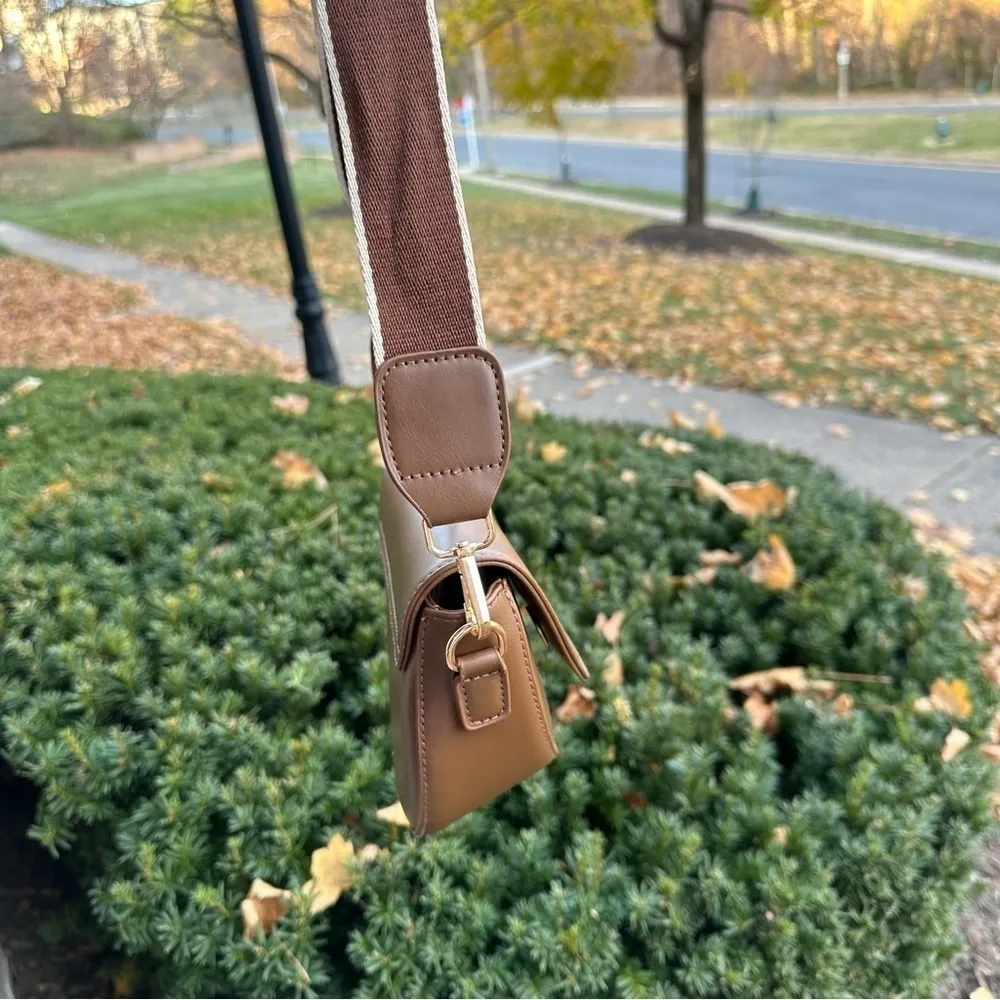 Unisex Brown Saddle Bag / camera bag with Wide Strap crossbody - Image 13