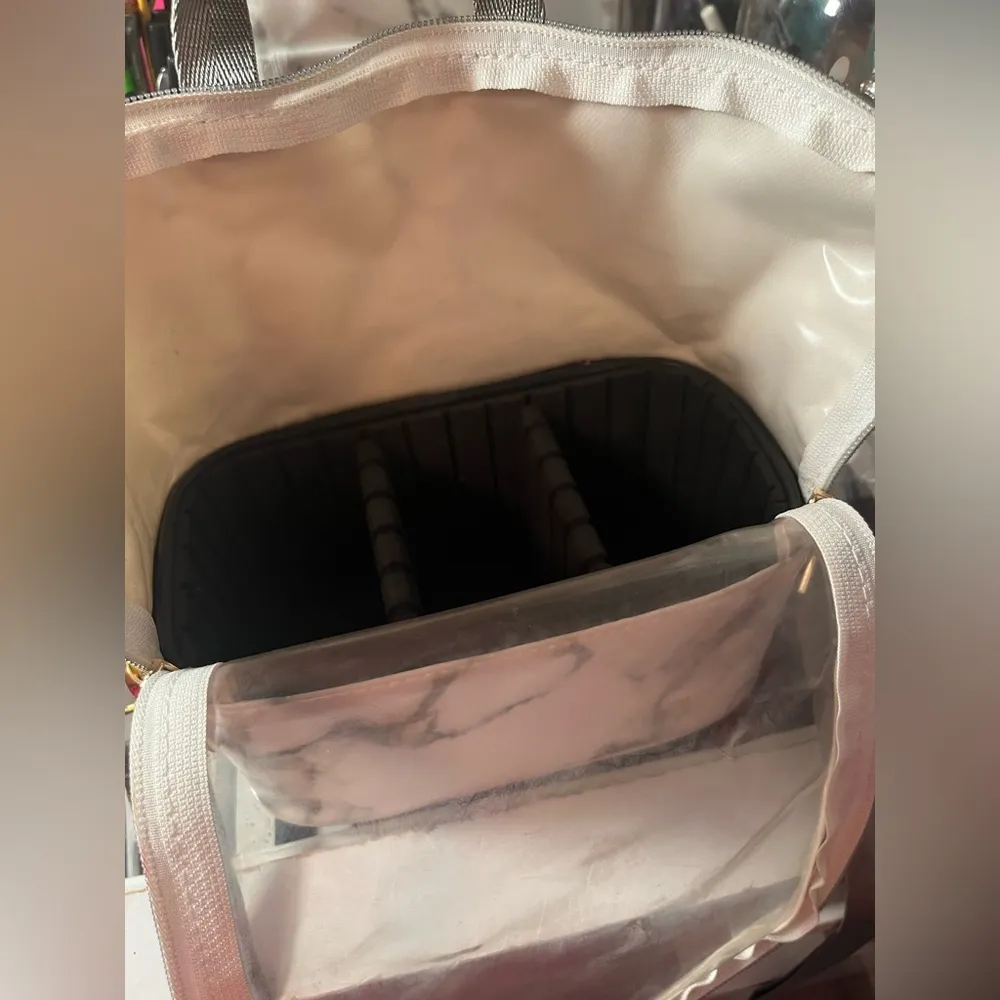 Marble Makeup Brush Bag with Gold Accents - Image 14