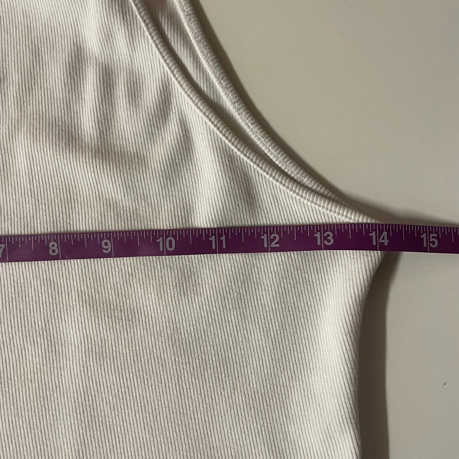 White Ribbed Cropped Tank Top Size M Size M - Image 6