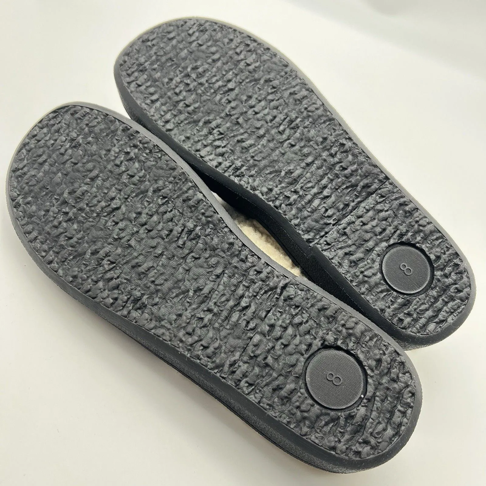 CLARKS Women's Quilted Corduroy w/Faux FurScuff Slipper Model 79413 Black-8-NWOB - Image 8