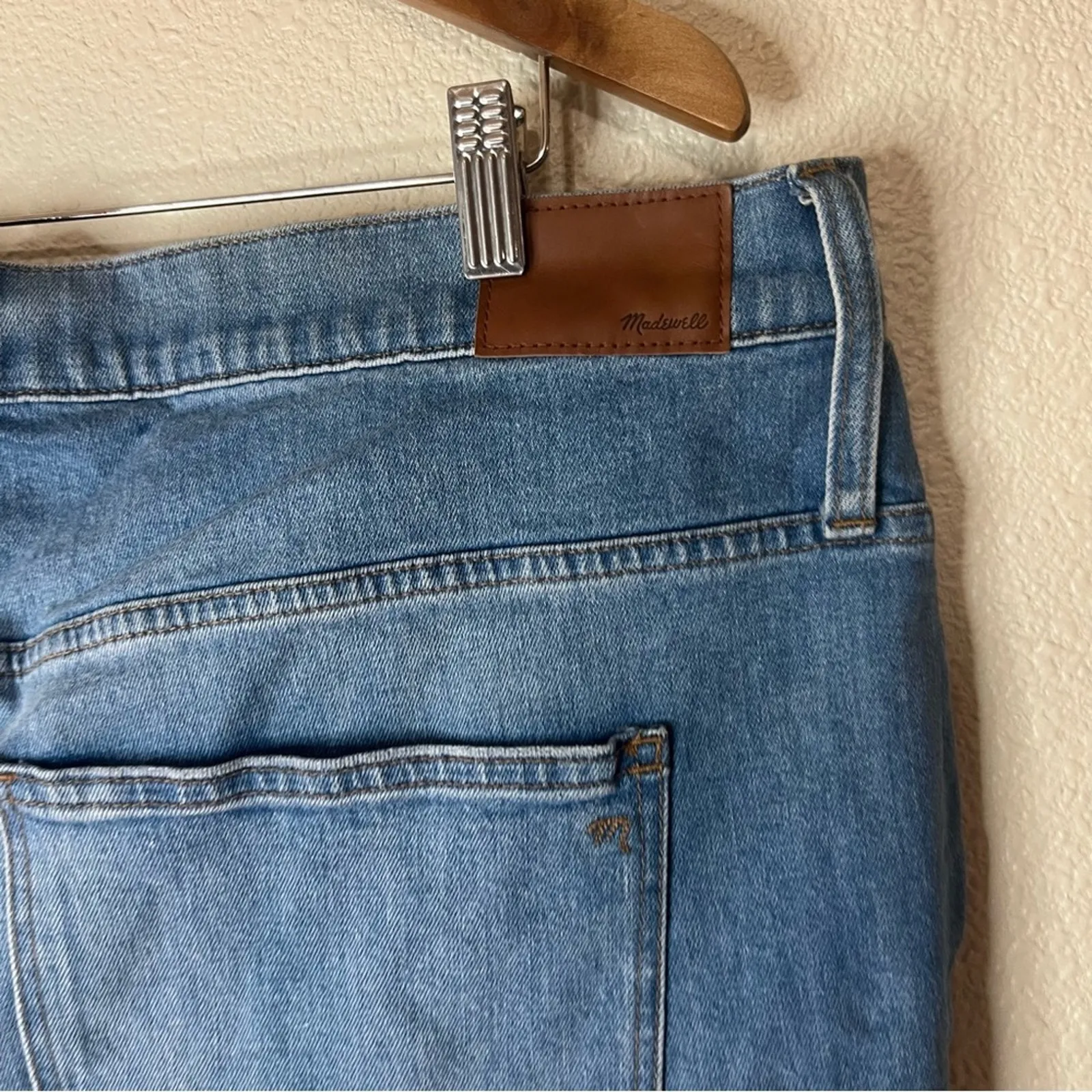 Madewell blue denim Jean shorts NEW W37 PLUS - Image 4