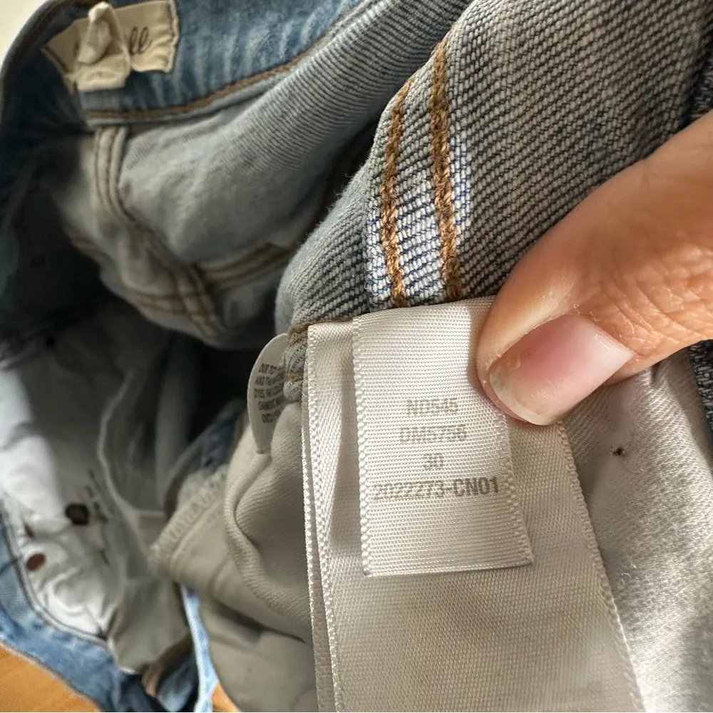 Madewell High-Rise Flare Jeans in Caine Wash - Image 11