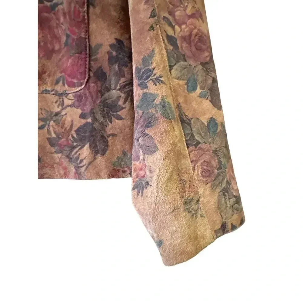 Provence D'Amour Floral suede blazer 10 on trend small flaw in button seem - Image 2