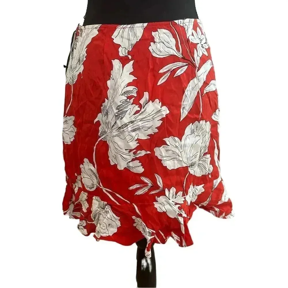 NEW- NWT Lovers + Friends Red Affection Ruffle Mini Skirt Size Small - Image 5