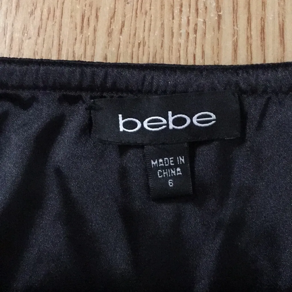 Bebe Women  Sequins Mini Stretchy Skirt Black Silver Size 6 - Image 4