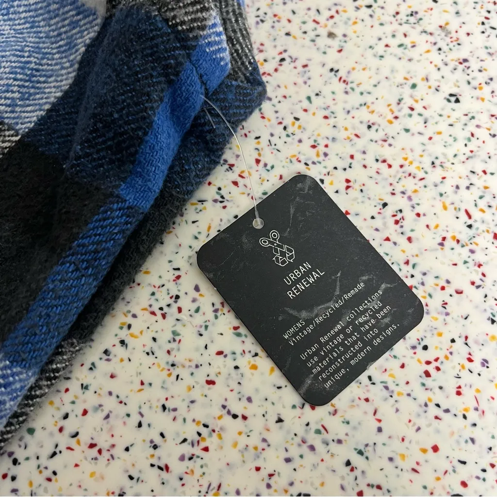 Urban Renewal Remade Scrunchie Flannel Cropped Tank Top Blue Plaid Women’s M/L - Image 3