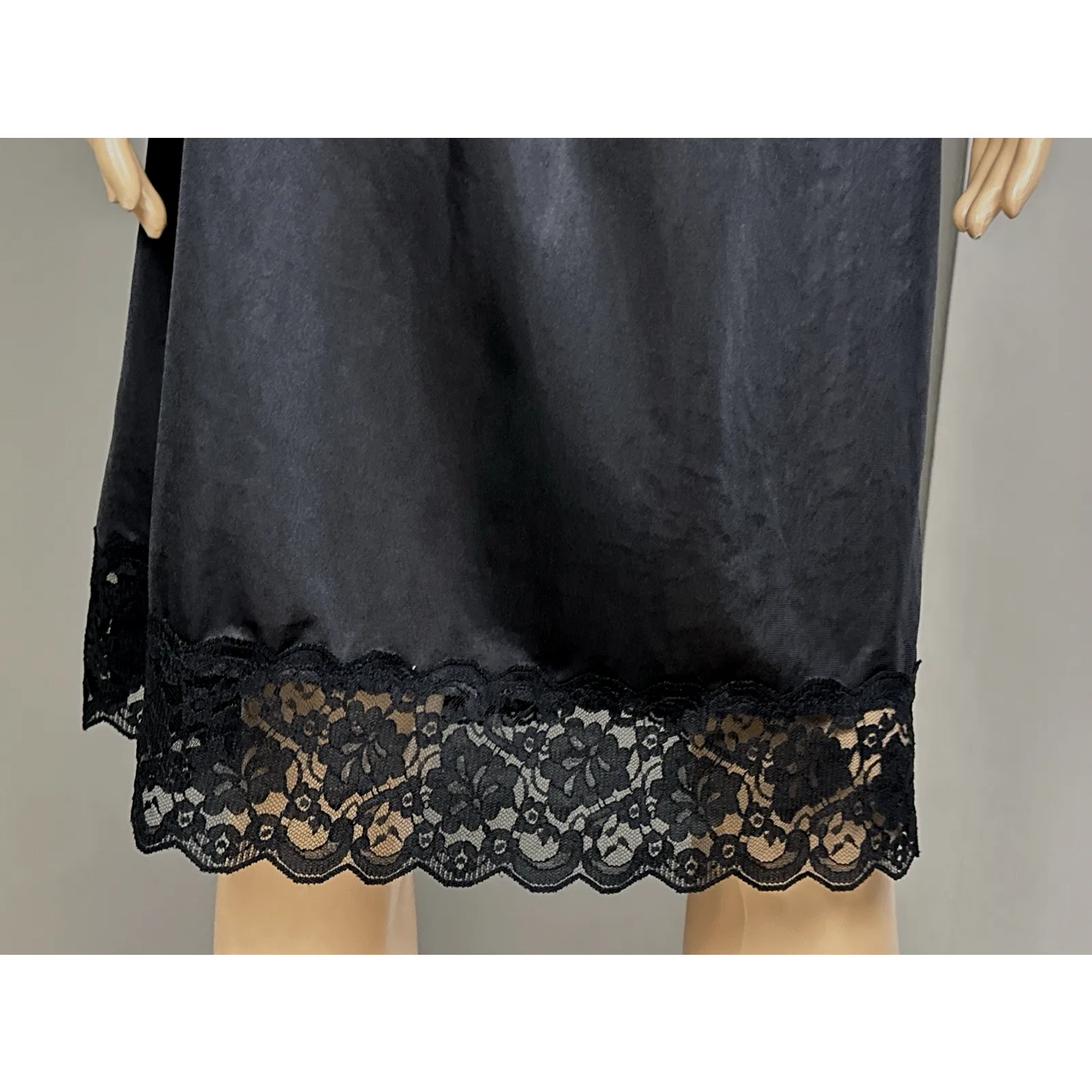 Vintage Stellar Foundations Half Slip Black Size Medium ILGWU Union Wide Lace - Image 2