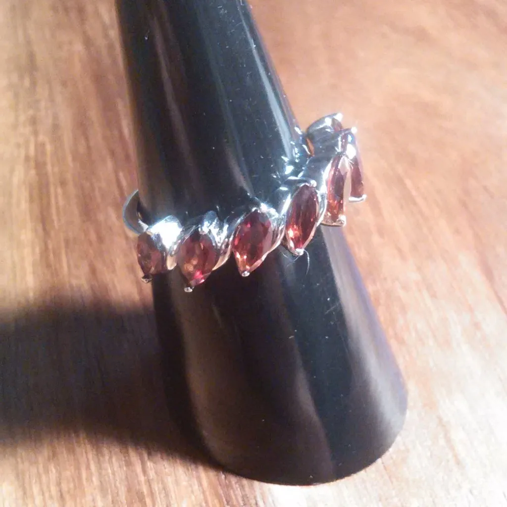 Mozambique Garnet Sterling Silver Fancy Ring (Size 7) - Image 13