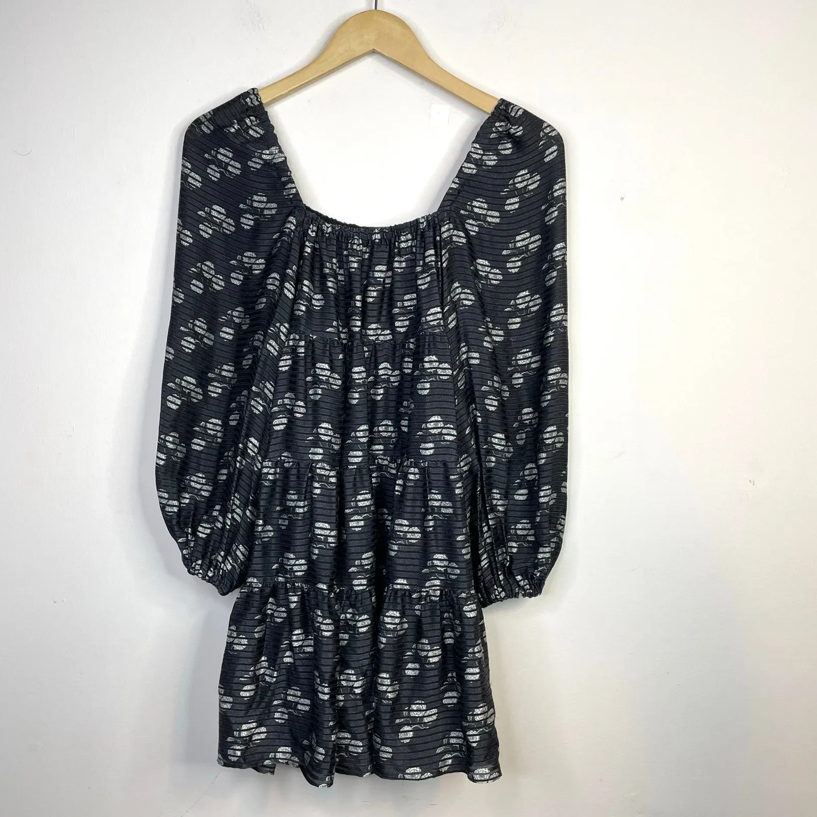 Alice + Olivia Rowen Tiered Long Sleeve Floral Mini Dress Black Cream womens XS - Image 7