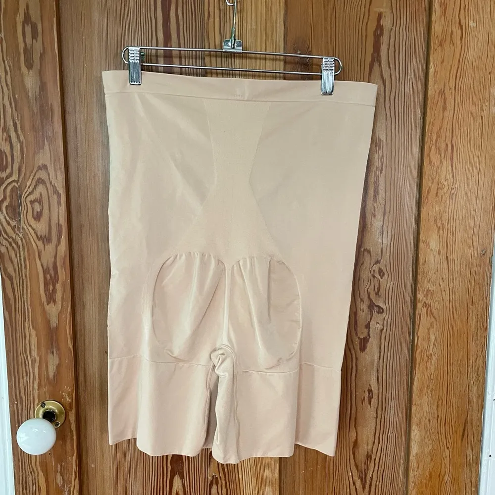 NWT Spanx Oncore High Waisted Midthigh Shorts in Soft Nude Shaping  - Size 3X - Image 8