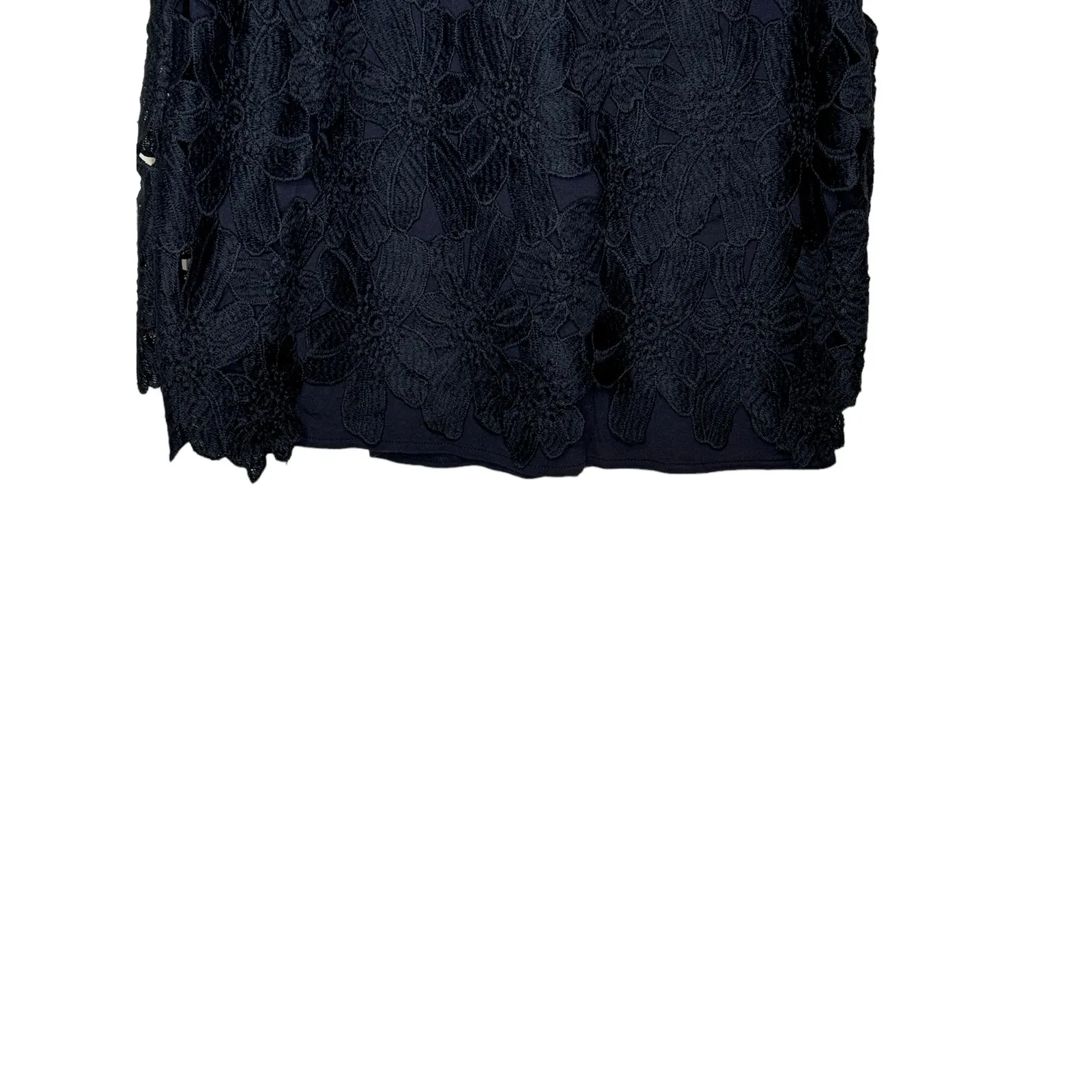 Ann Taylor Women's Top Embroidered Floral Sleeveless Tie‎ Back Crew-Neck Medium - Image 4