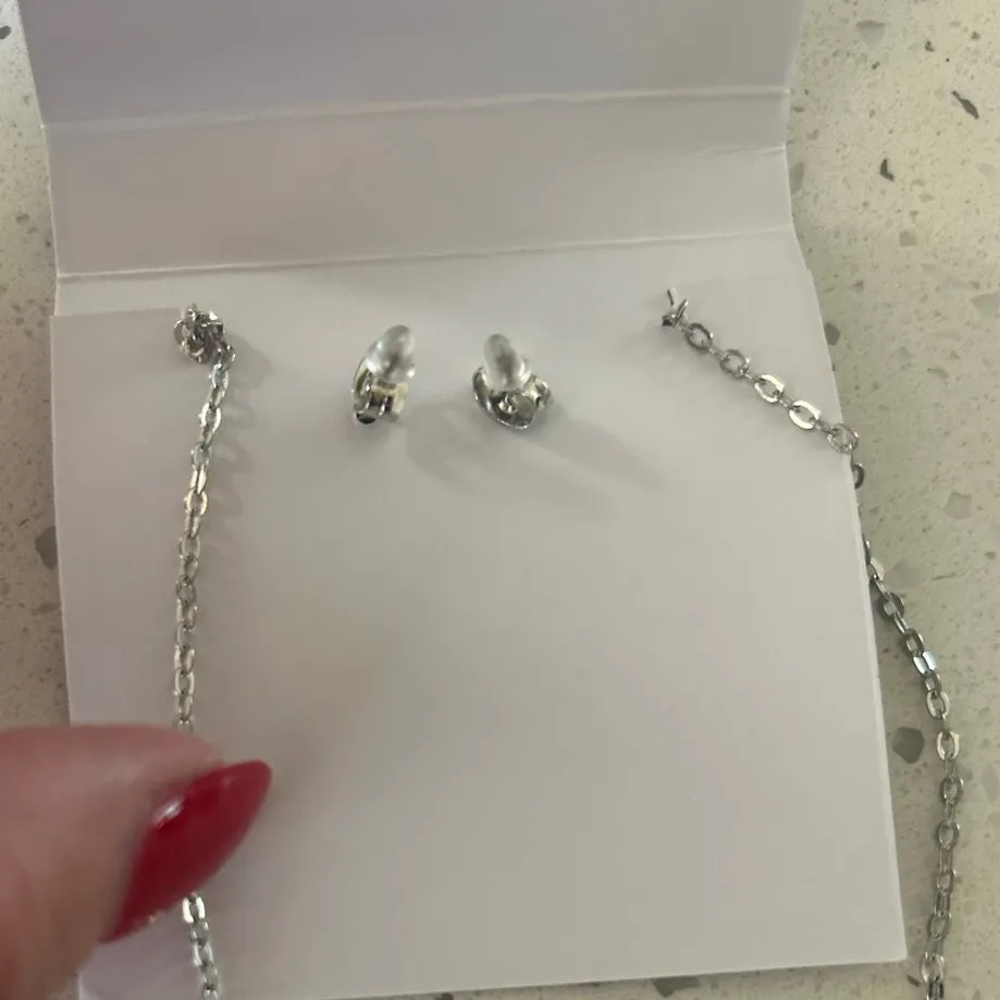 Effy 18" bright blue and silver tone NWT - Image 3