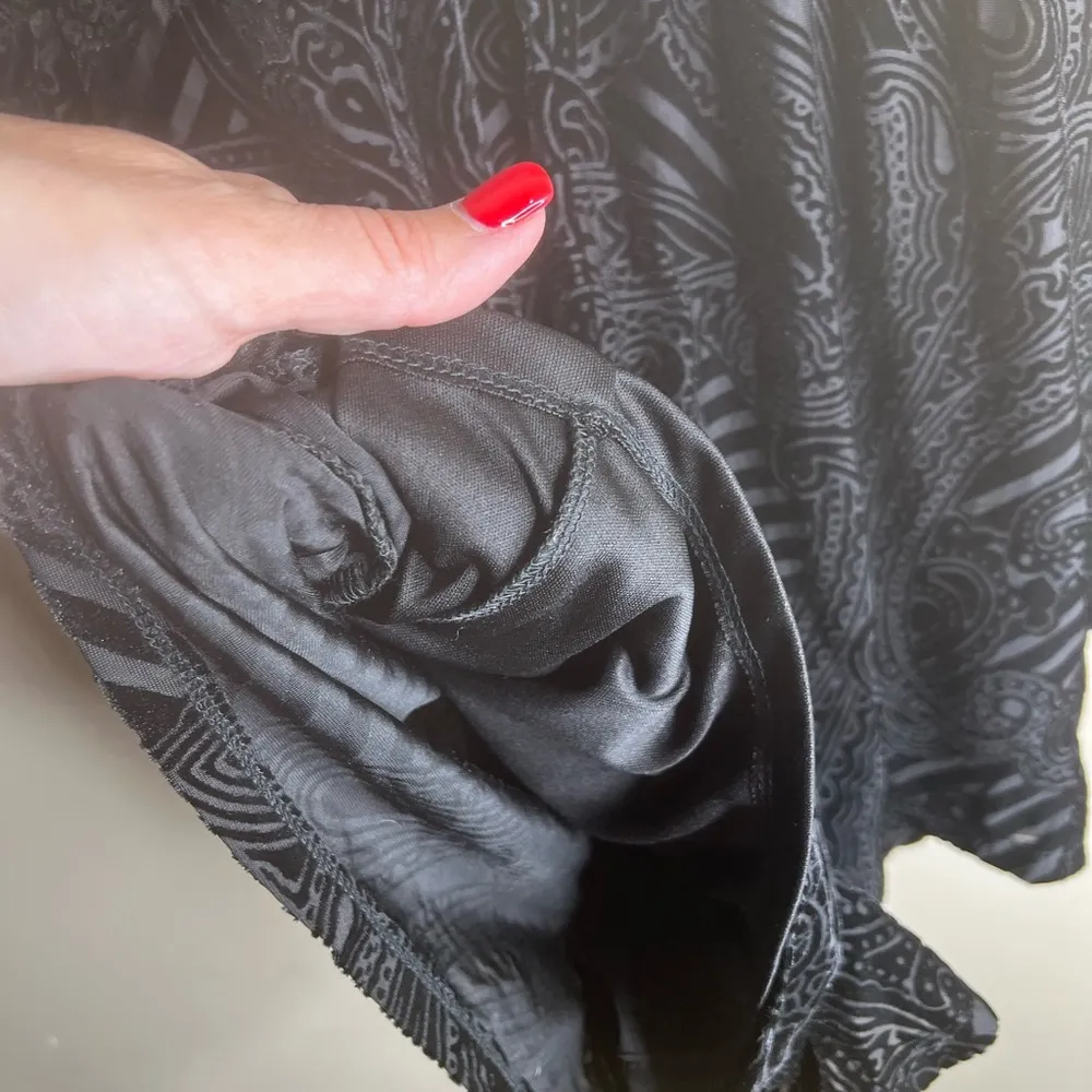 Ecote velour romper size medium - Image 10