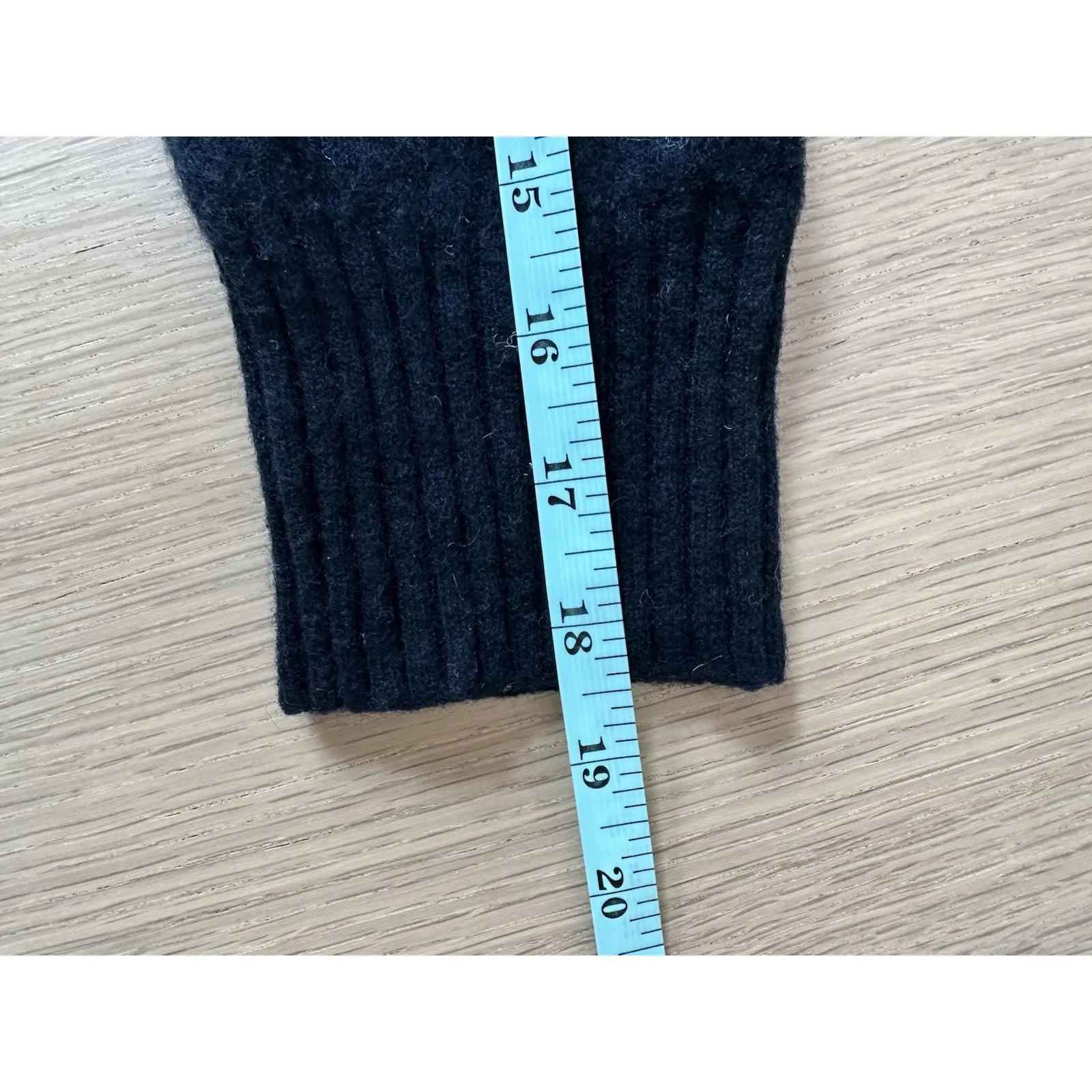 SPLENDID 100% Cashmere Oversize Pullover Sweater Women's Size M Long Sleeve 2200 - Image 6