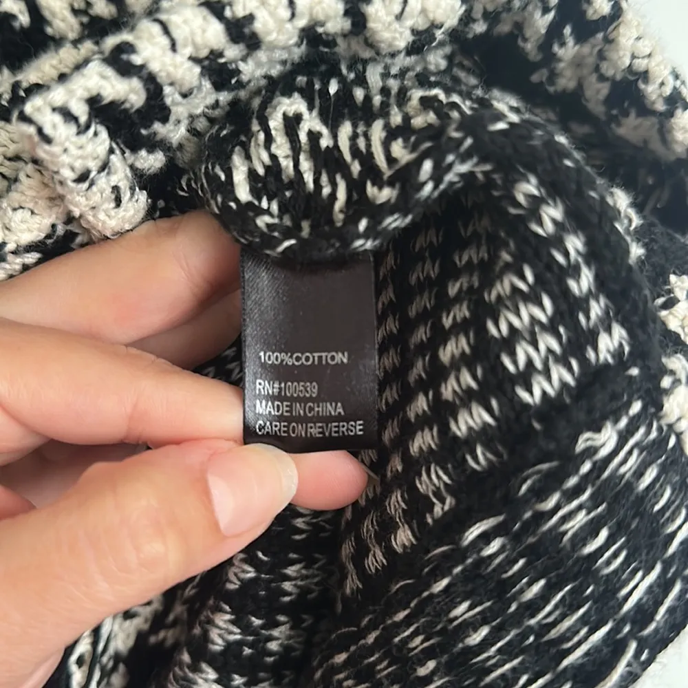 Houndstooth  Side Zipper Sweater Black and White - Image 4