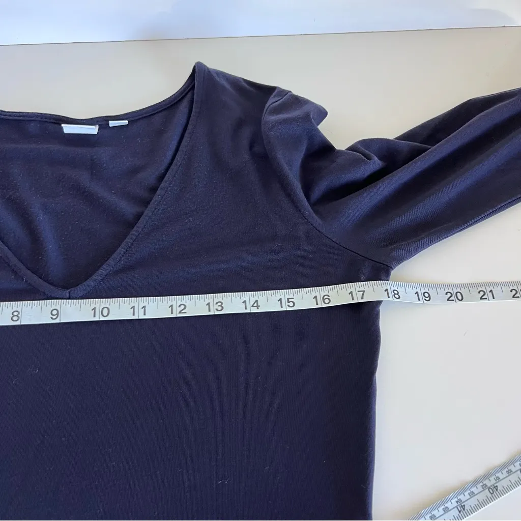 GAP Women’s Long Sleeve V-Neck Fit and Flare Midi Dress Navy - Image 9