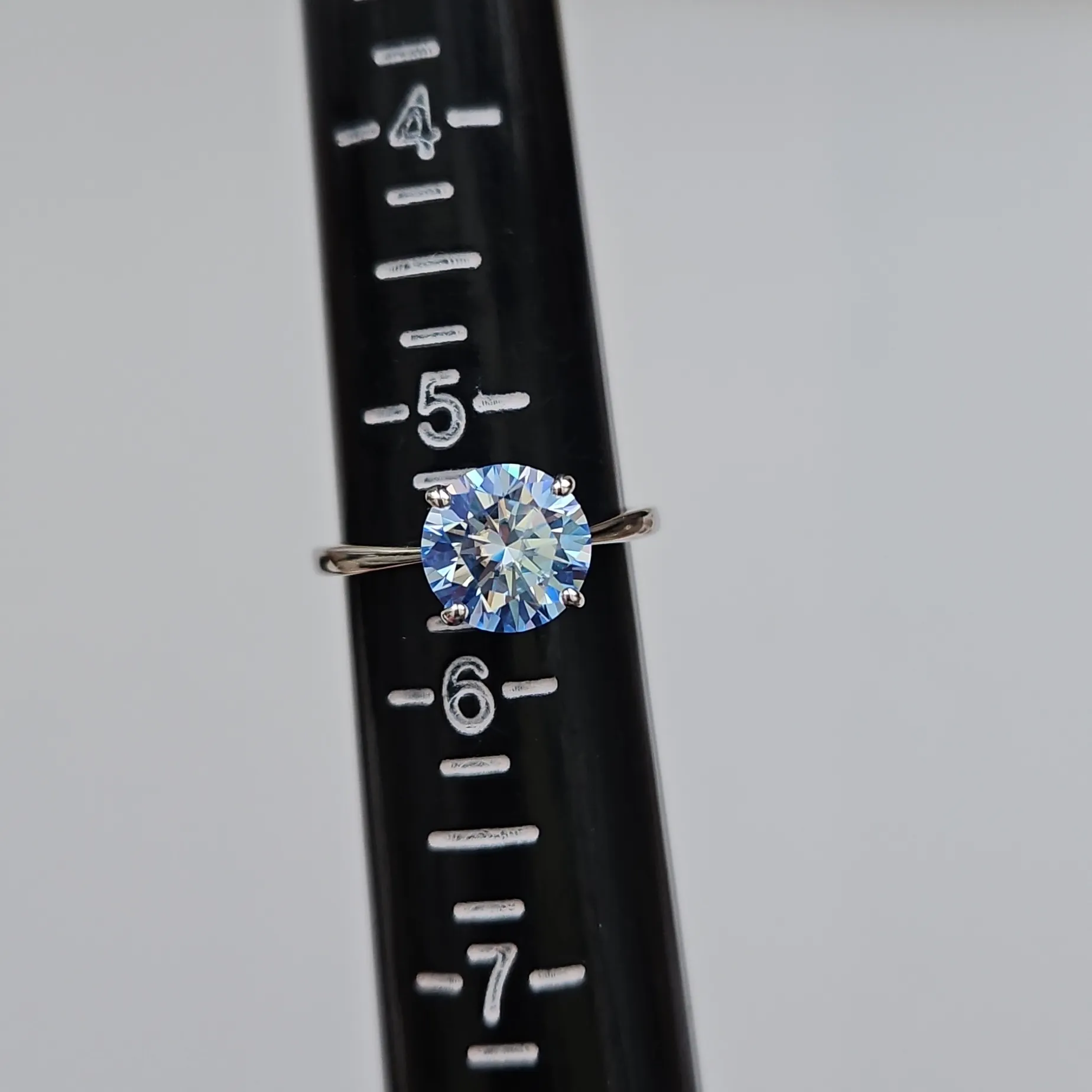 2ct Round Royal Blue Ring. Dize 5.5 - Image 3