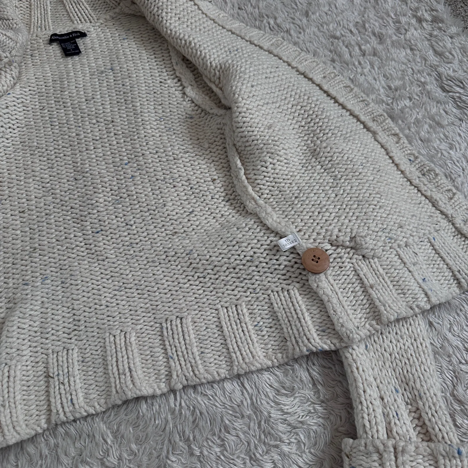 Vintage Abercrombie & Fitch Lambswool Knit Chunky Cardigan Sweater Wood Buttons - Image 11