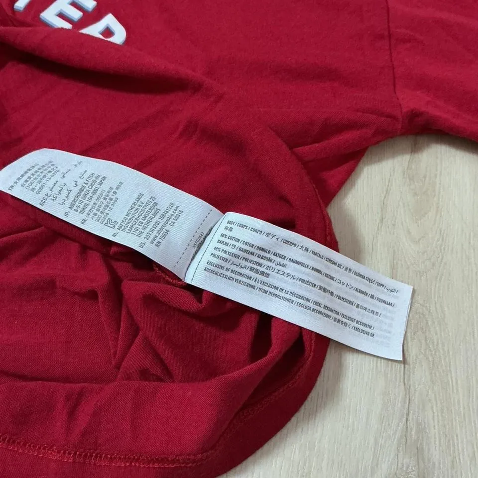 Hollister Y2K Red Long Sleeve Graphic T - Image 6