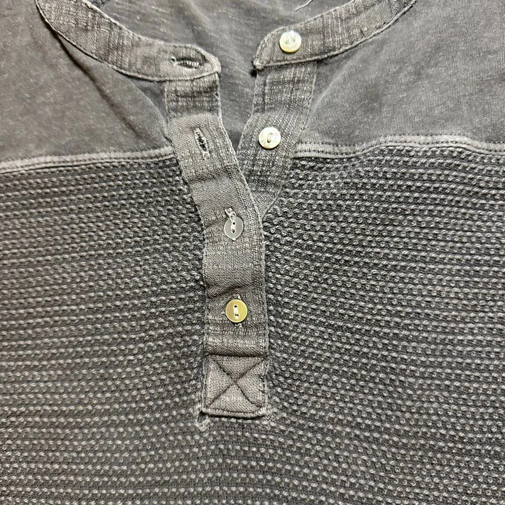 Soft Surroundings gray Henley m - Image 3