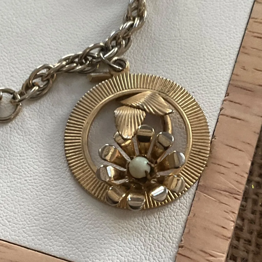 Vintage Gold - Image 12