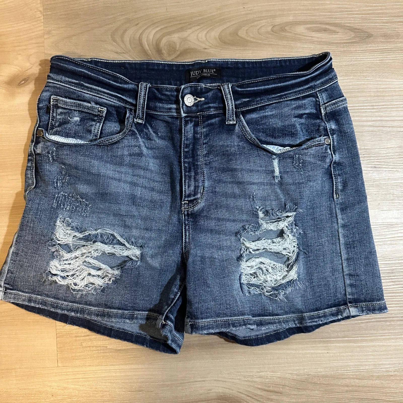 Judy Blue Mid Rise Distressed Destroyed Jean Shorts JB15208MD Size XL - Image 5