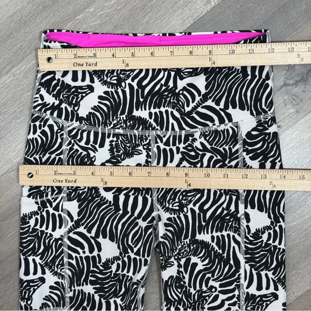 Lilly Pulitzer Lexletic Weekender Crop Midi Leggings Zebras Print XS - Image 10
