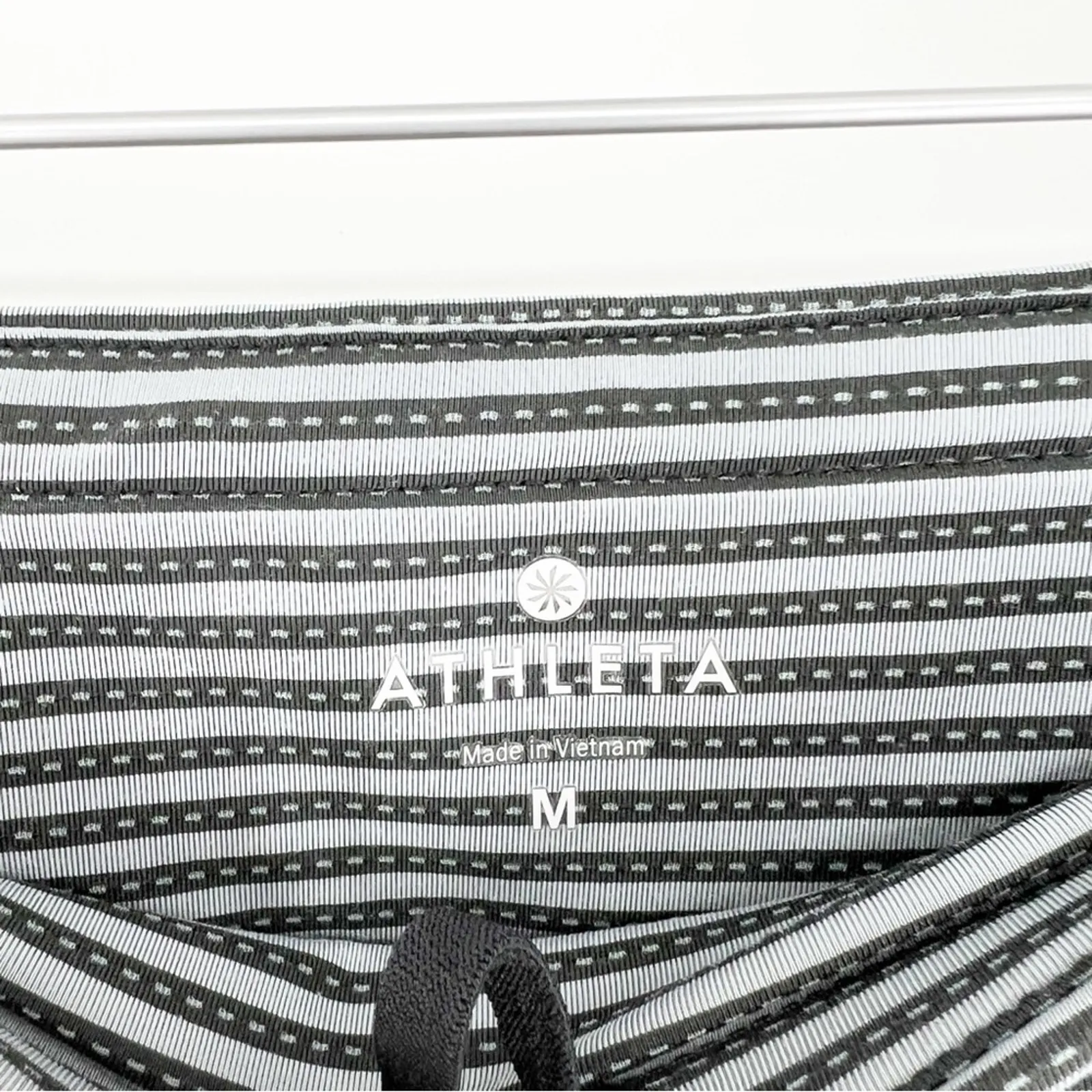 Athleta Track‎ Stripe Swagger Skort M Grey - Image 6