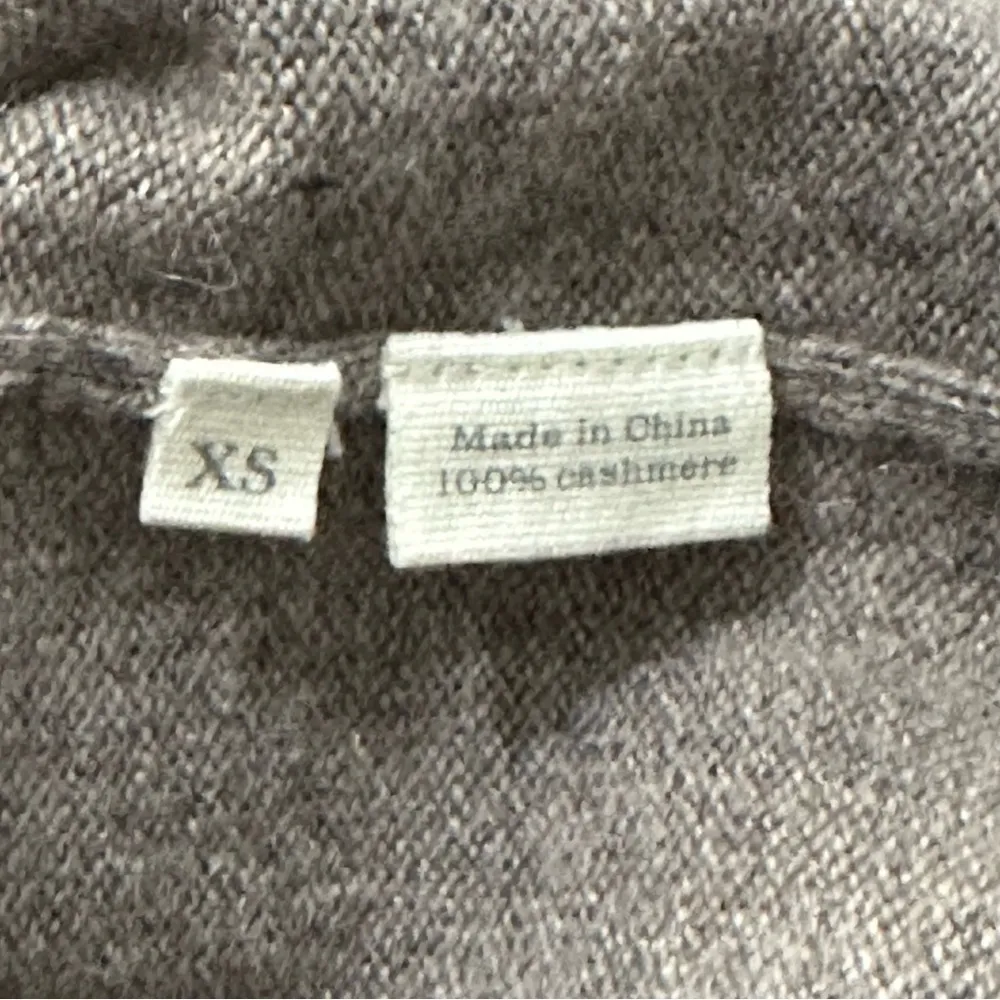 Crumpet Women’s Size XS Heathered Tan Oatmeal Crewneck Cashmere Sweater - Image 6