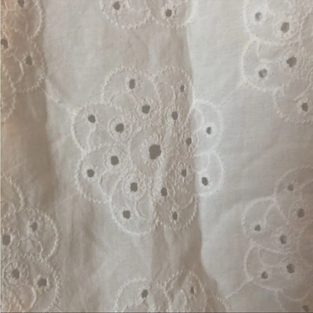 Valentina naldi white eyelet blouse small ruffle - Image 6