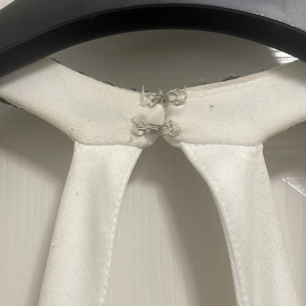 Blondie nites by Stacy Sklar Prom Dress White tulle halter VNeck bead gown Sz 13 - Image 8