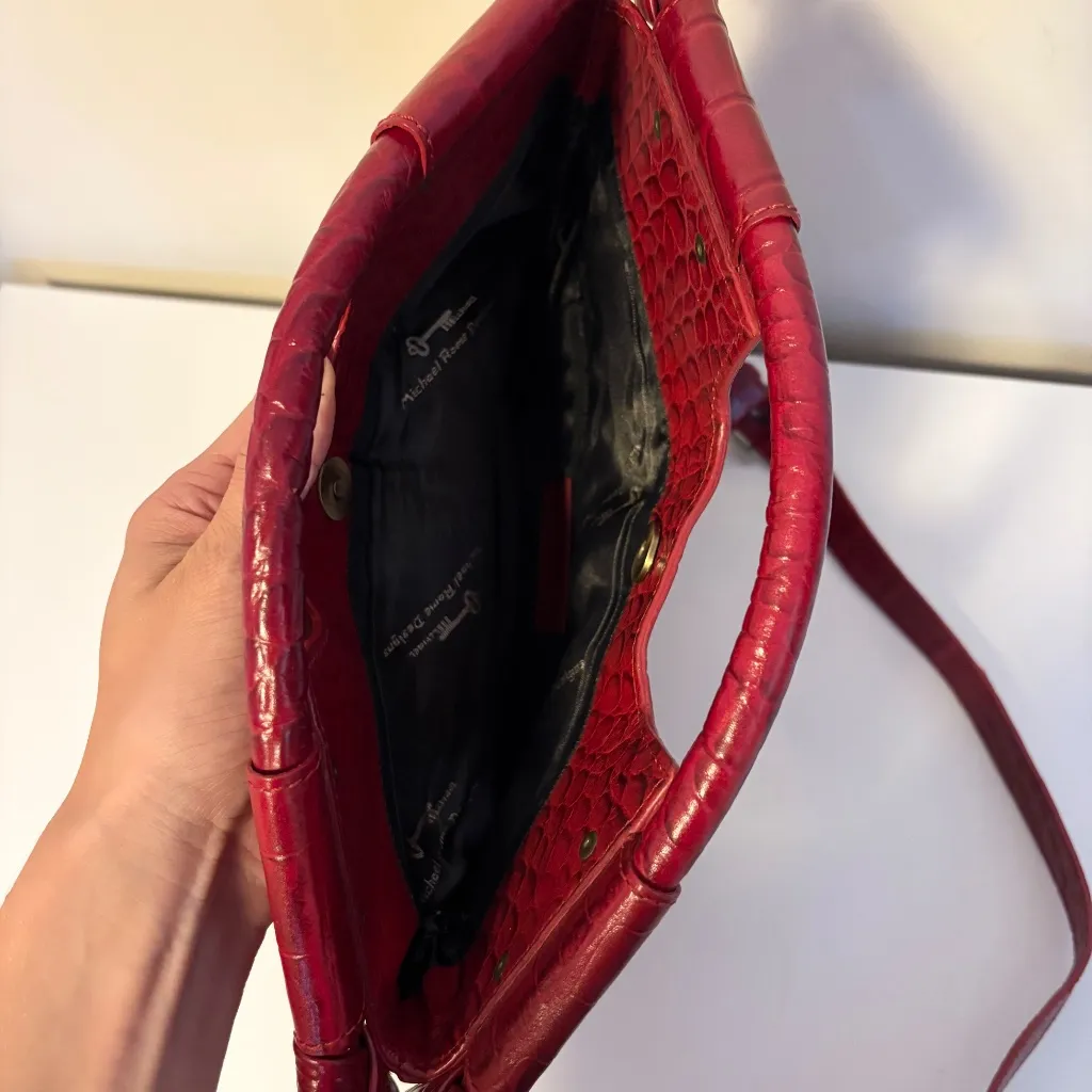Michael Rome Leather Croc Print Shoulder Hand Bag Purse Magnetic Red 12” x 14” - Image 3