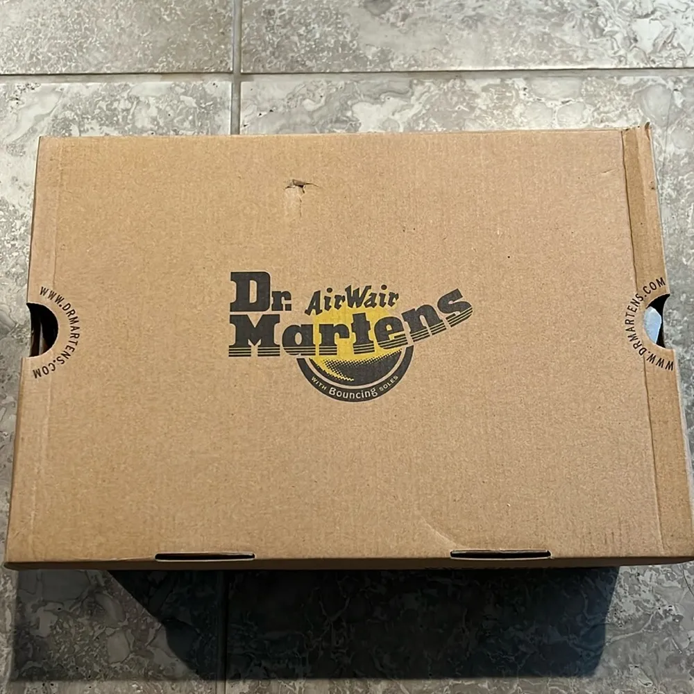 Dr Martens AirWair 1460 Pascal Mono Lace-Up in Black, Size 36 New in Box $170 - Image 10