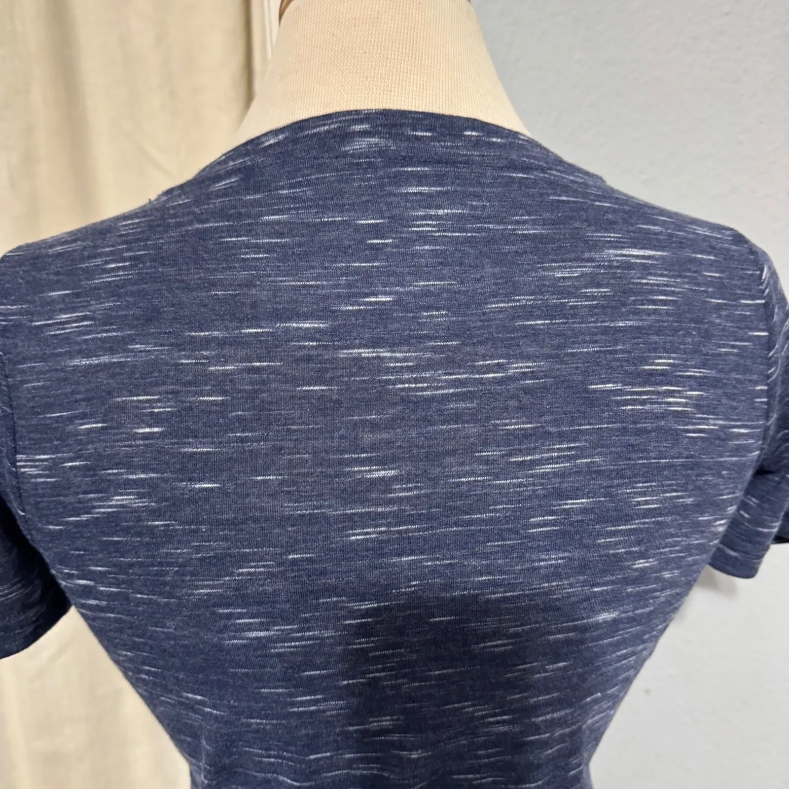 Womens NBA Denver Nuggets Nostalgia  V Neck T Shirt Size Medium Heathered Blue - Image 6