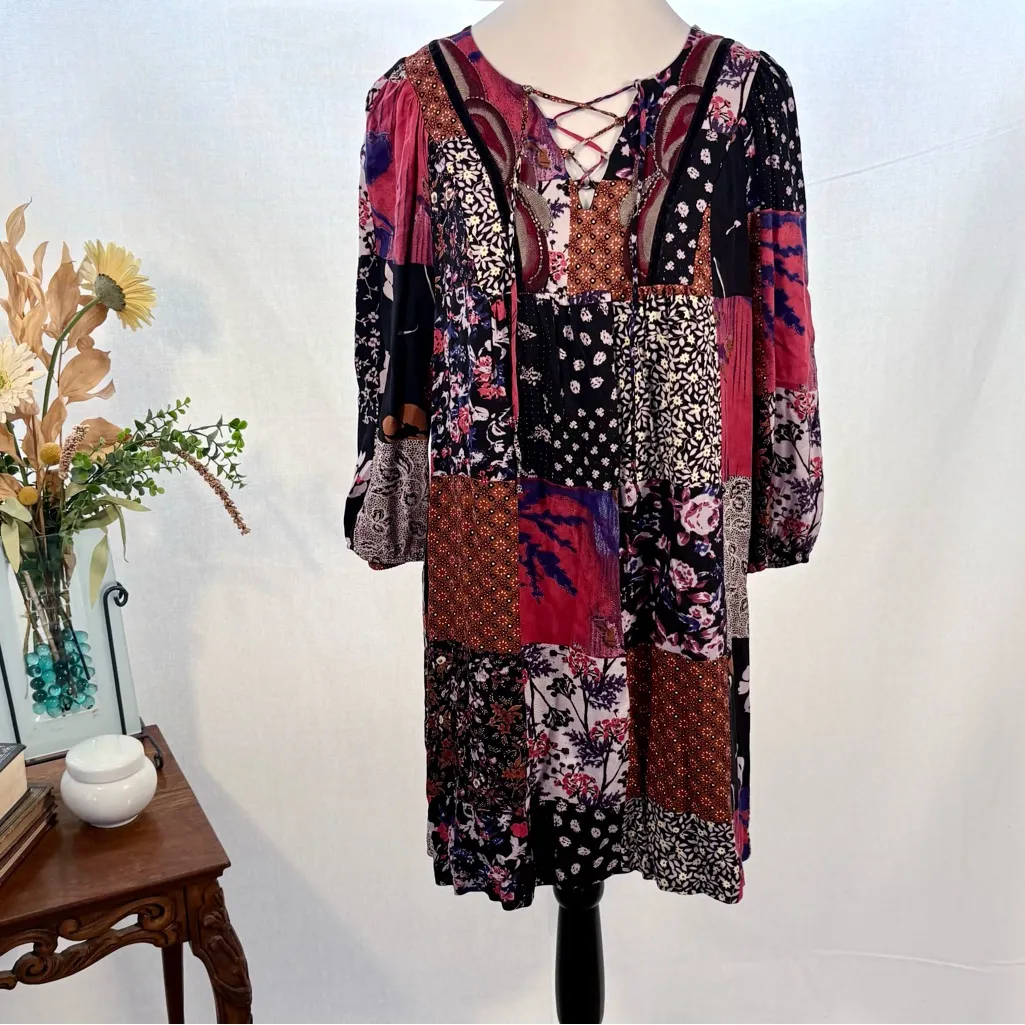 ONE SEPTEMBER Anthro Arcata Patchwork Beaded Lace Up Swing Dress Sz Small💛 Red - Image 3